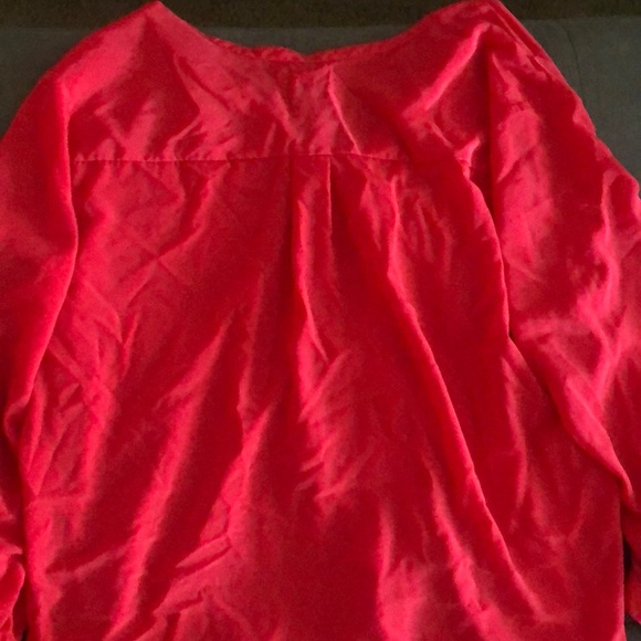 Red silky blouse - Picture 5 of 5
